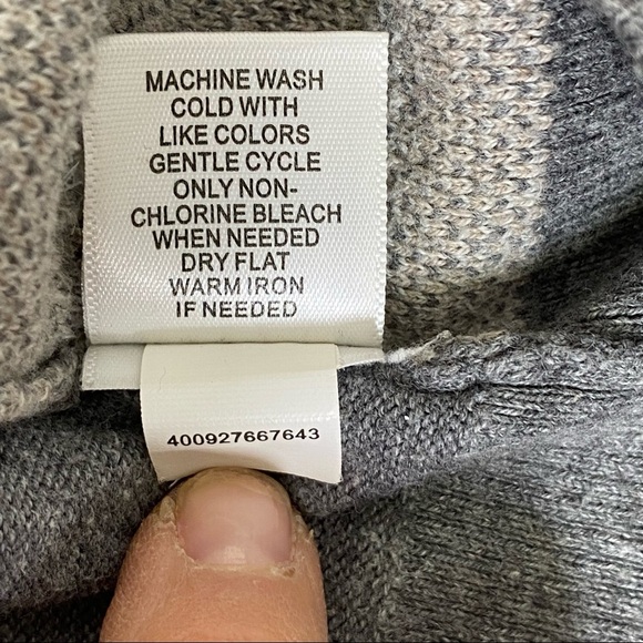 Croft & Barrow Geometric Print Sweater PS Light Gray Tan Button Down Casual - Picture 10 of 12